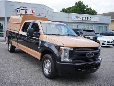 Used 2019 Ford F350 XL w/ Power Equipment Group RWD image 3