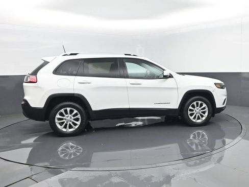 Used 2020 Jeep Cherokee Latitude w/ Cold Weather Group AWD/4WD image 4