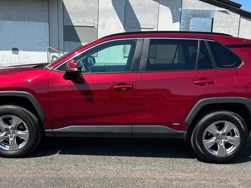 Certified 2024 Toyota RAV4 XLE AWD/4WD image 8