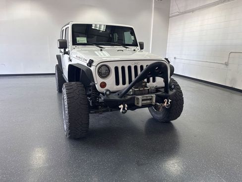 Used 2013 Jeep Wrangler Unlimited Rubicon w/ Connectivity Group AWD/4WD image 1