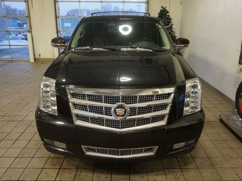 Used 2013 Cadillac Escalade Platinum image 16