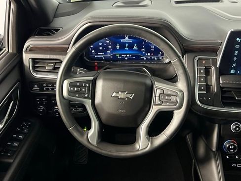 Used 2023 Chevrolet Tahoe Z71 w/ Luxury Package image 13