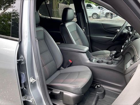 Used 2024 Chevrolet Equinox RS w/ LPO, Floor Liner Package FWD image 7