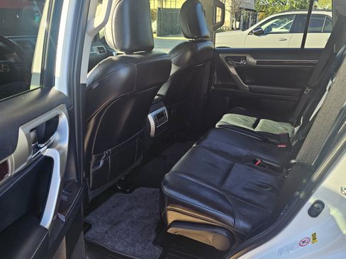 Used 2014 Lexus GX 460 w/ Premium Package AWD/4WD image 21