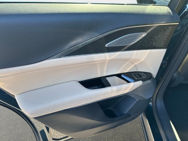 Certified 2026 Cadillac Lyriq Signature Luxury w/ Nappa Leather Package AWD/4WD image 10