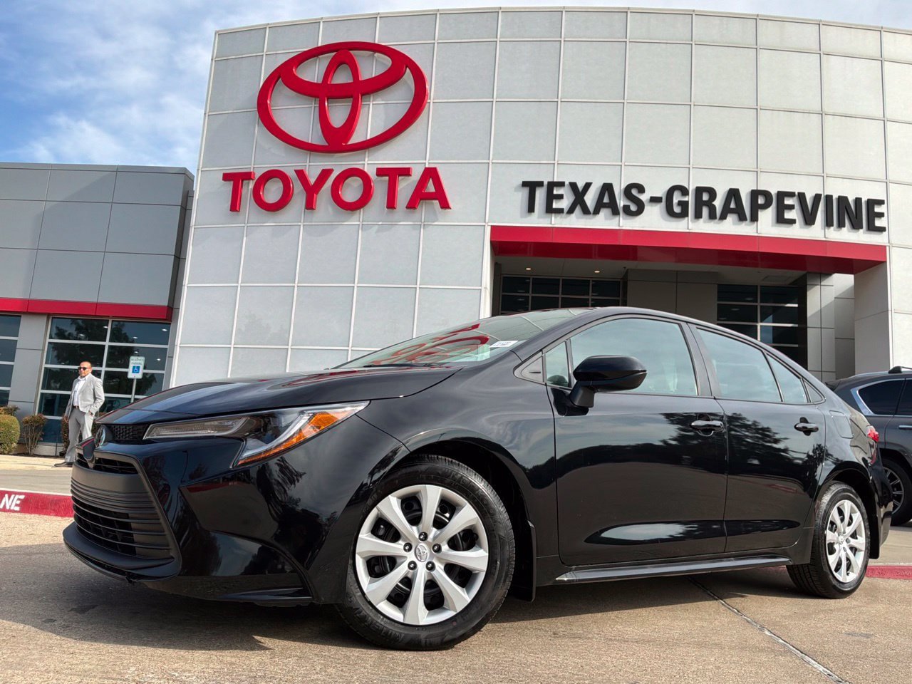 Used 2026 Toyota Corolla LE FWD image 2