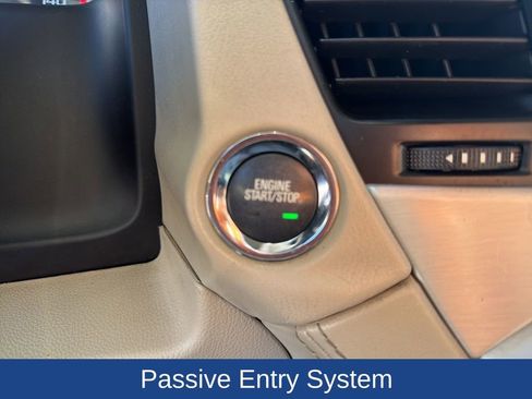 Used 2016 GMC Yukon Denali w/ Open Road Package image 27