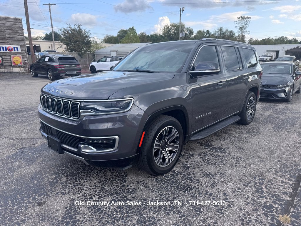 Used 2022 Jeep Wagoneer Series III AWD/4WD image 2