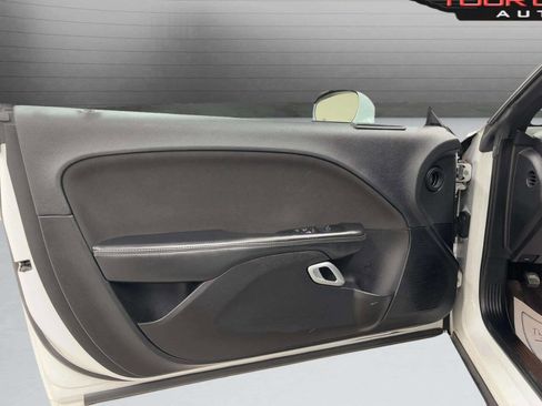 Used 2022 Dodge Challenger GT image 17