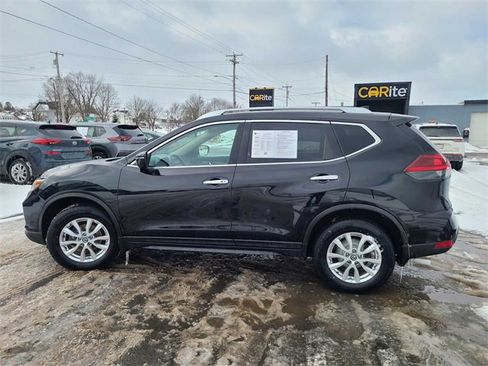 Used 2018 Nissan Rogue SV image 8