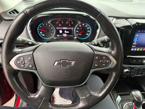 Used 2021 Chevrolet Traverse RS AWD/4WD image 16