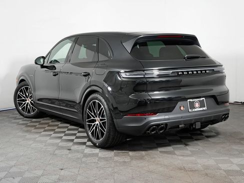New 2026 Porsche Cayenne S AWD/4WD image 3