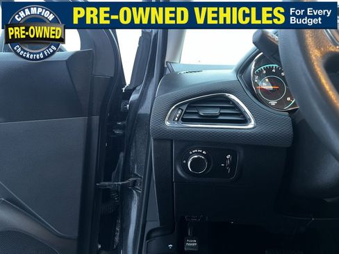 Used 2016 Chevrolet Cruze LT w/ Convenience Package image 18