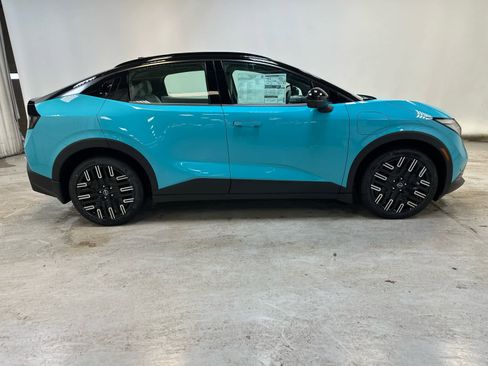 New 2026 Nissan Leaf Platinum+ image 9