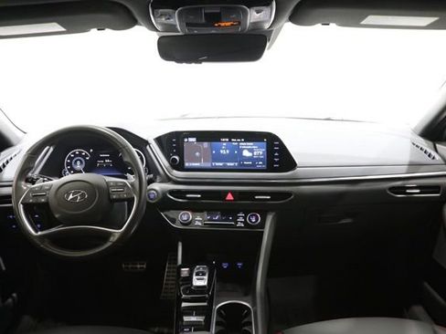 Used 2021 Hyundai Sonata SEL Plus w/ Tech Package FWD image 12