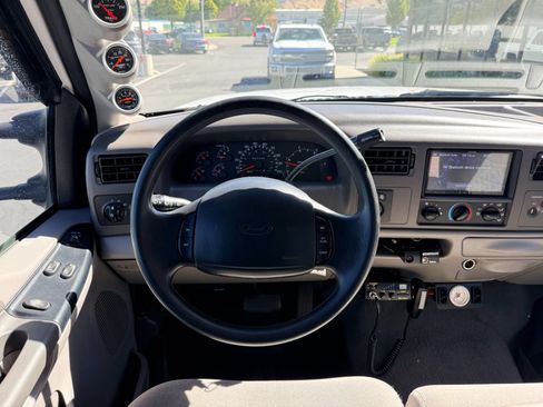 Used 1999 Ford F350 XLT AWD/4WD image 12