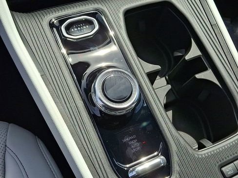 New 2026 Jeep Cherokee Limited AWD/4WD image 10