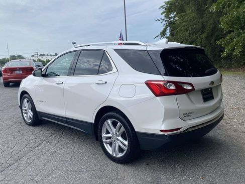 Used 2018 Chevrolet Equinox Premier FWD image 3