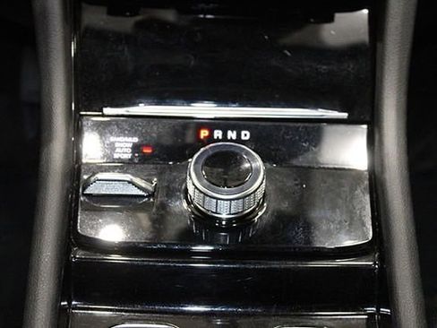 Used 2021 Jeep Grand Cherokee L Limited w/ Luxury Tech Group II image 51