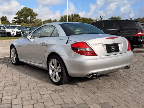 Used 2010 Mercedes-Benz SLK 350 image 8