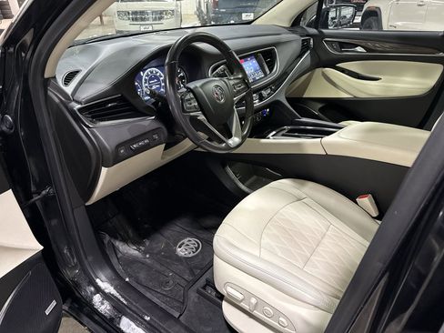 Certified 2024 Buick Enclave Avenir w/ Avenir Technology Package image 11