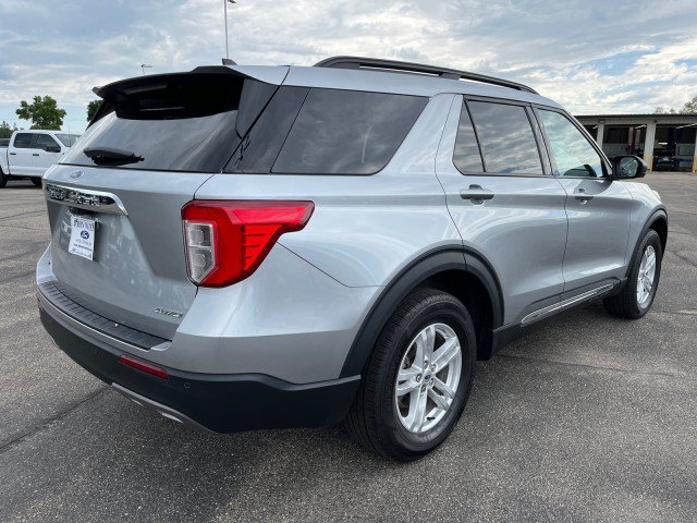 Used 2023 Ford Explorer XLT w/ Equipment Group 202A AWD/4WD image 5