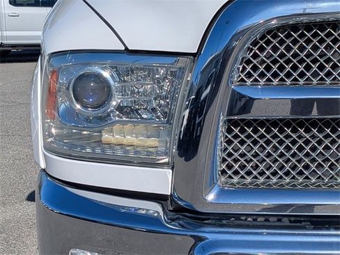 Used 2017 RAM 2500 Longhorn image 10