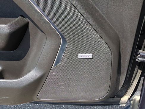 Used 2022 Chevrolet Suburban LT image 35