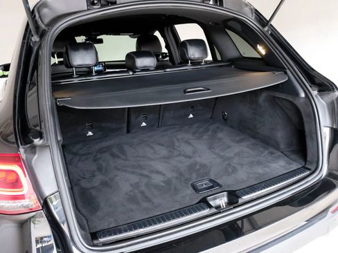 Used 2020 Mercedes-Benz GLC 300 4MATIC image 59