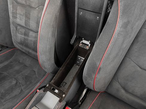 Used 2015 McLaren 650S Spider image 21