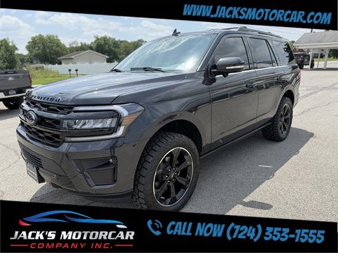 Used 2024 Ford Expedition Limited image 17