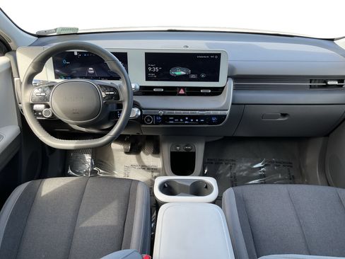 Used 2024 Hyundai Ioniq 5 SEL RWD image 9
