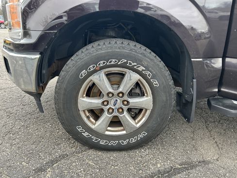 Used 2018 Ford F150 XLT w/ XTR Package AWD/4WD image 32
