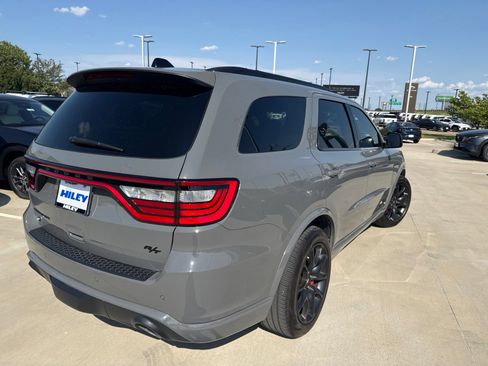 Used 2023 Dodge Durango R/T w/ Tow 'N Go Package AWD/4WD image 6