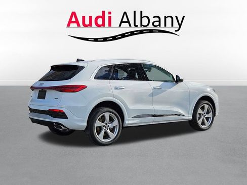 New 2025 Audi Q5 Premium Plus AWD/4WD image 4