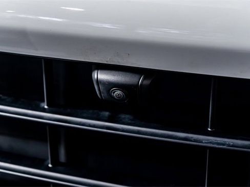 Used 2022 Porsche Cayenne S image 40