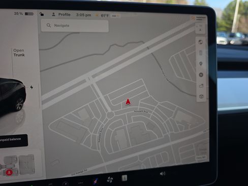 Used 2023 Tesla Model Y Long Range image 22