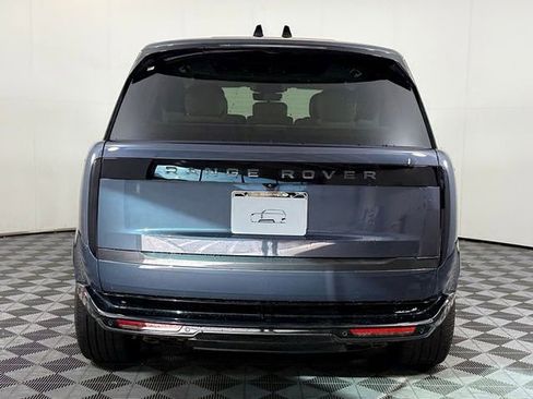 New 2025 Land Rover Range Rover Long Wheelbase SE image 7