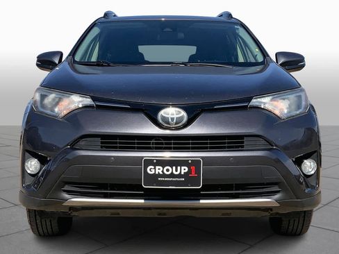 Used 2018 Toyota RAV4 XLE image 4