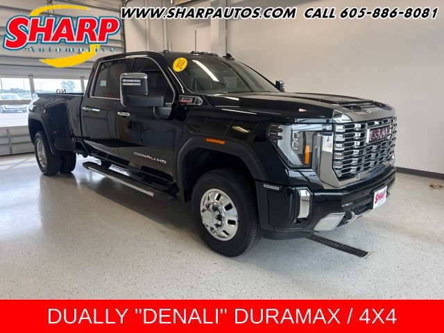 Used 2025 GMC Sierra 3500 Denali AWD/4WD image 1