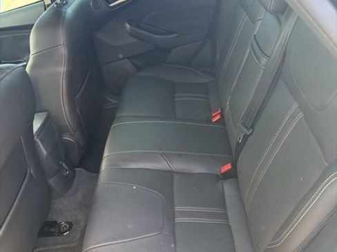 Used 2012 Ford Focus Titanium image 7