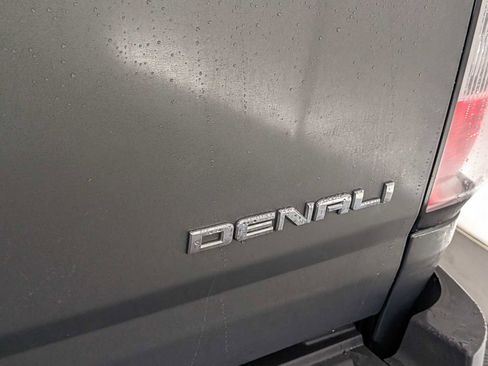 Used 2018 GMC Canyon Denali image 13