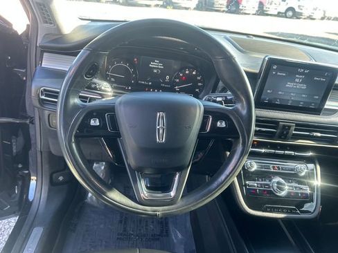 Used 2021 Lincoln Corsair AWD image 12