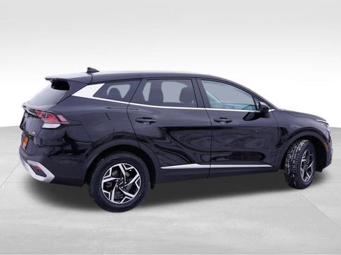 Certified 2023 Kia Sportage LX image 5
