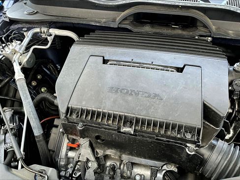 Used 2024 Honda Pilot Touring image 32
