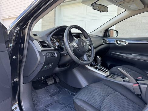 Used 2017 Nissan Sentra SR w/ SR Midnight Edition FWD image 14
