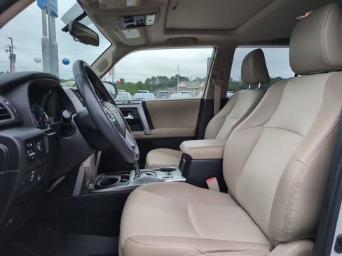 Used 2018 Toyota 4Runner SR5 Premium RWD image 13