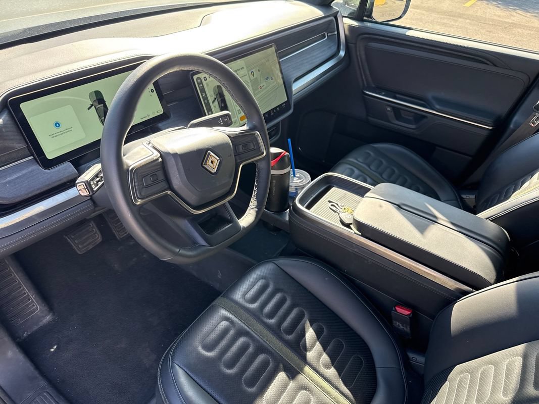 Used 2025 Rivian R1S Adventure Dual AWD/4WD image 12