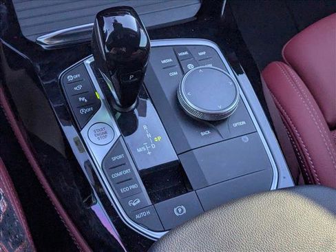 Used 2024 BMW X4 xDrive30i w/ M Sport Package image 12