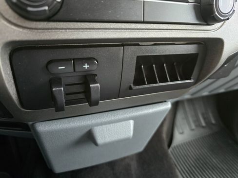 Used 2011 Ford F250 XLT w/ XLT Interior Pkg image 36